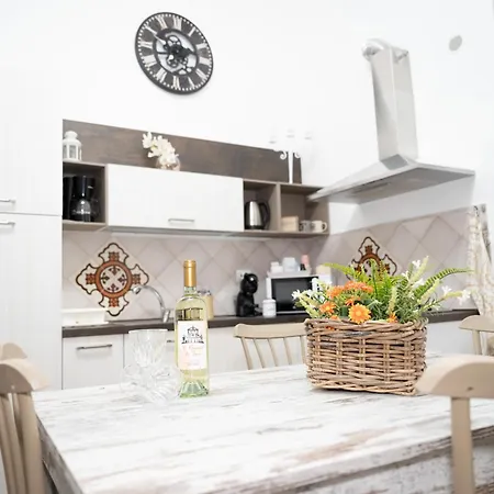 Il Sole Dei 4 Canti Apartamento Palermo